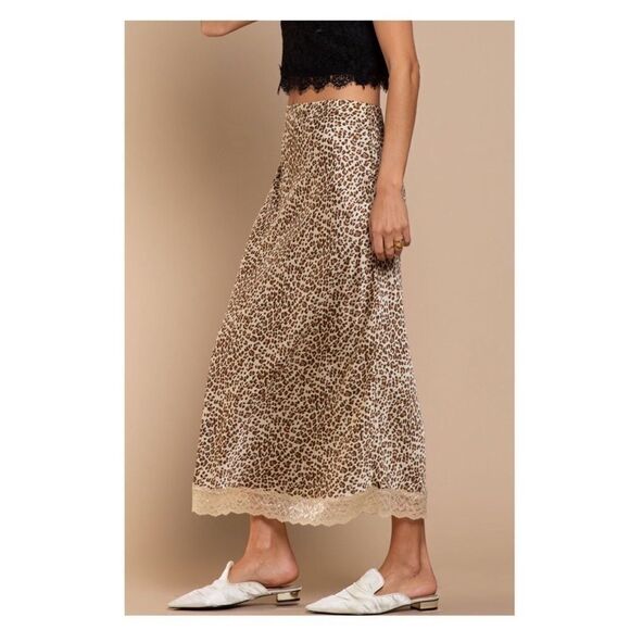 LEOPARD Print Maxi Skirt with Scalloped Lace Hem - Picture 13 of 16